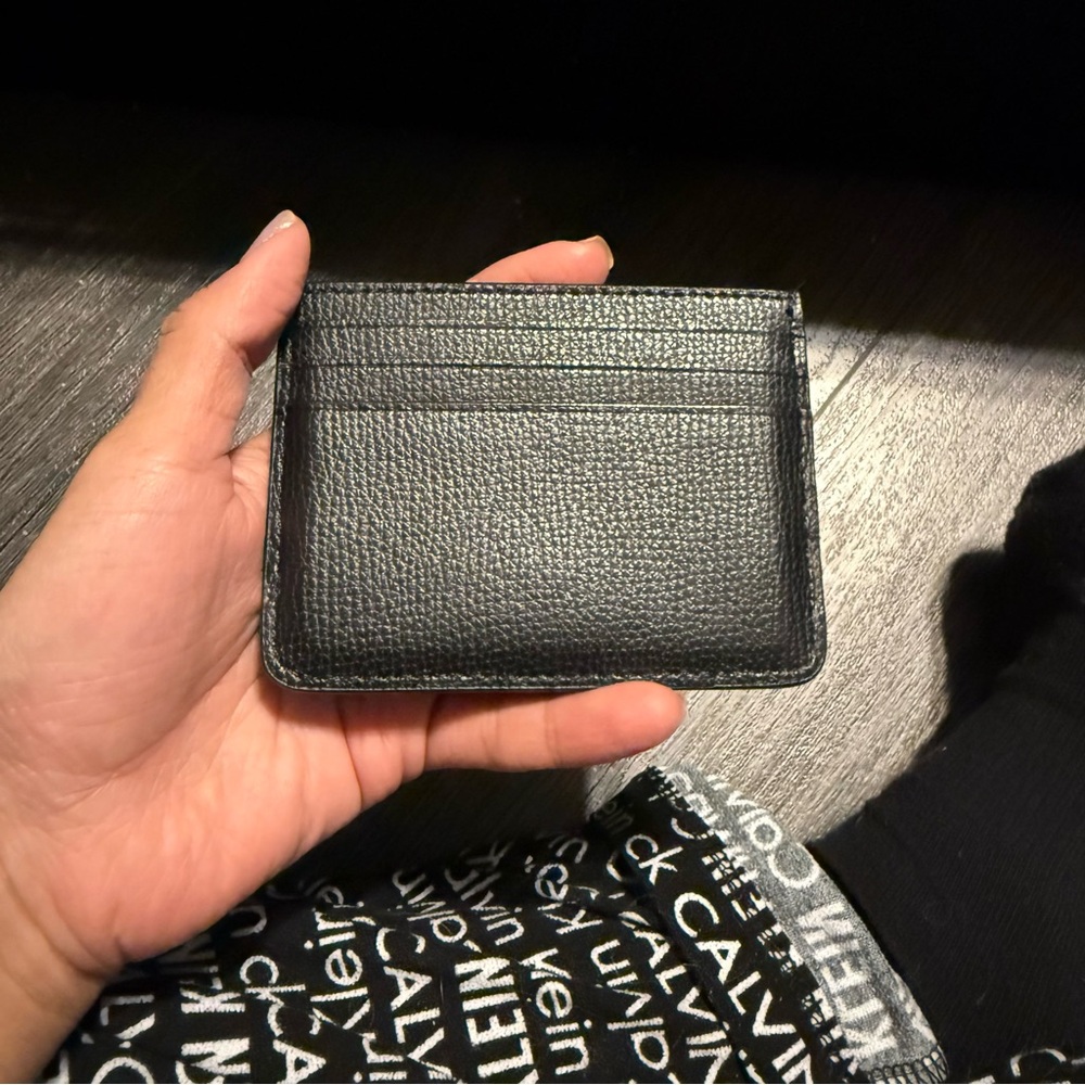 kate spade Black Leather Card Holder with Gold Logo - Picture 2 of 3